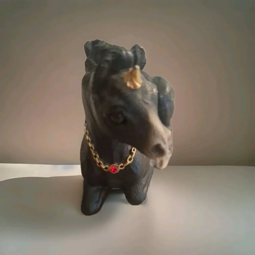 Black Foal Unicorn / Windstone Editions Pena 1990 Gold Plated Horn Ruby Necklace